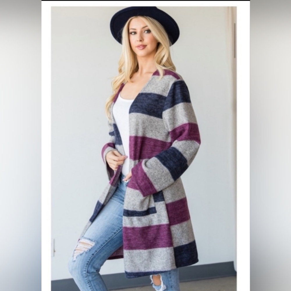 Color Block Cardigan - Picture 3 of 7